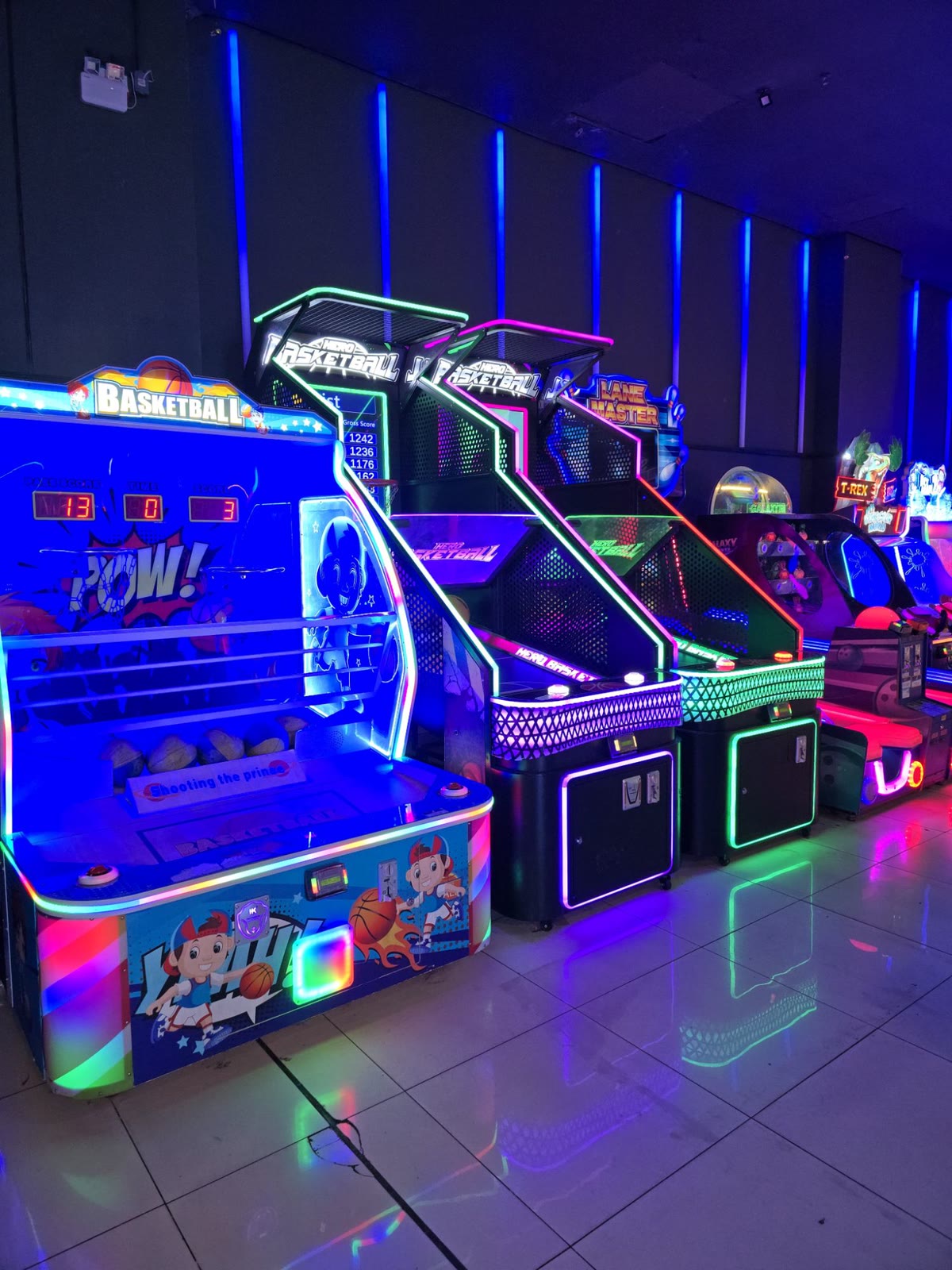 Basquete e boliche — Planet Park