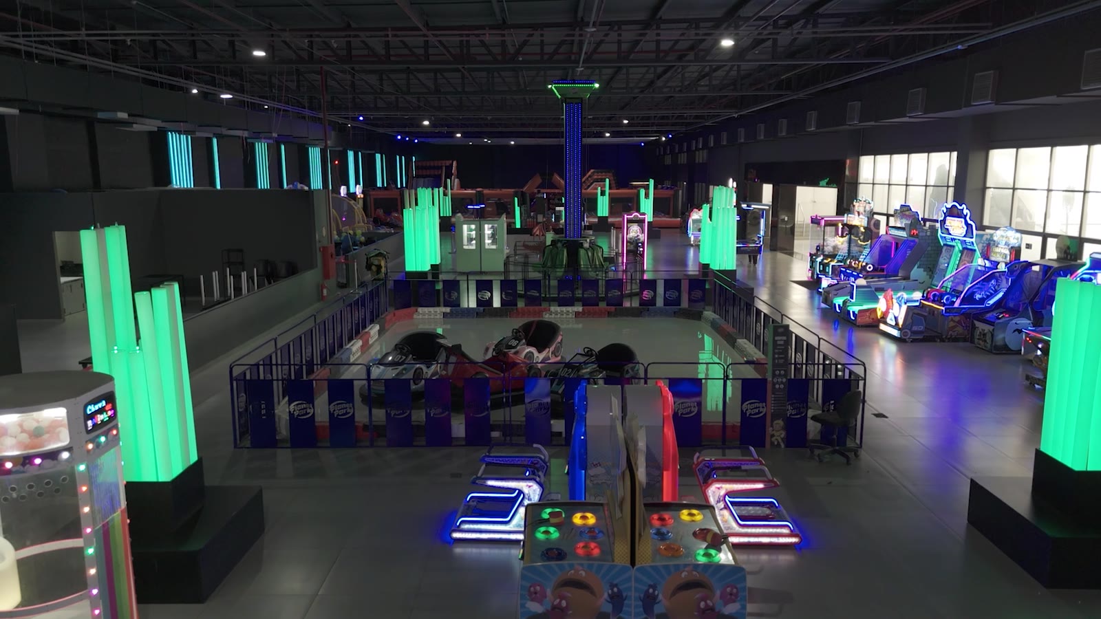 Carrinhos bate-bate — Planet Park